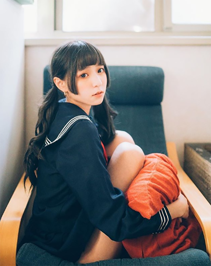 人应该要不断地往前看！「本本」鬆口谈「解约在不疯狂」　加码公开「全素颜」！人应该要不断地往前看！「本本」鬆口谈「解约在不疯狂」　加码公开「全素颜」！